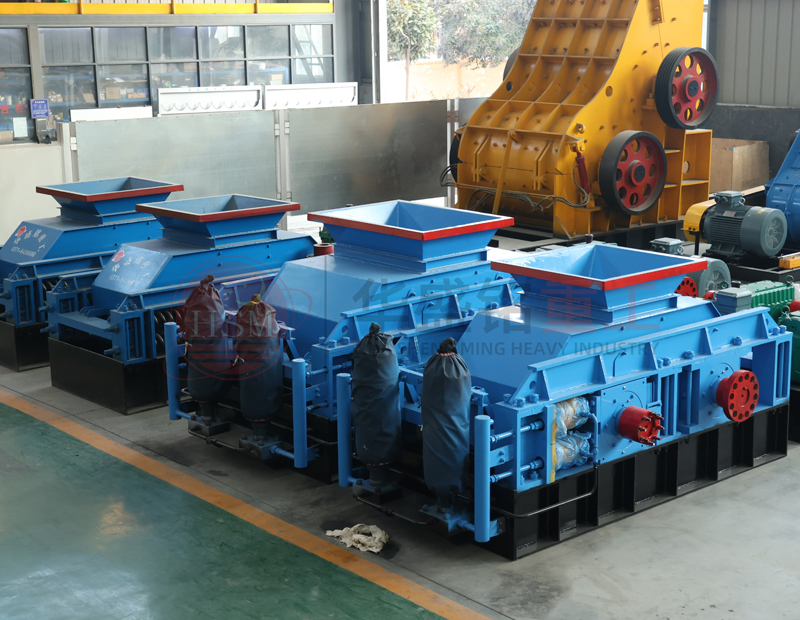 小型砂廠的時產(chǎn)20噸對輥制砂機多少錢？